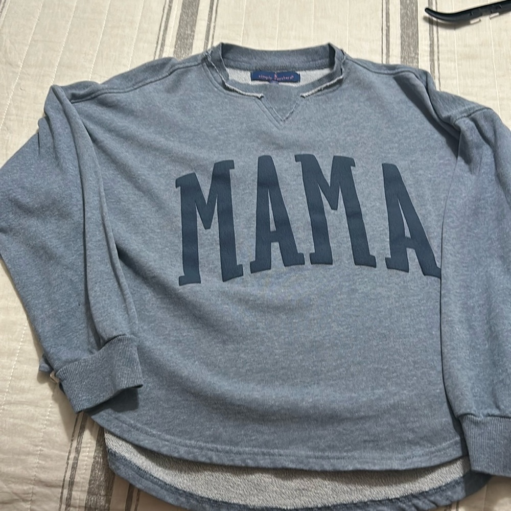 Simply Southern MAMA medium crewneck